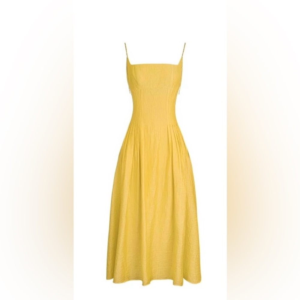 Elegant Yellow Sleeveless Dress